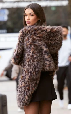 PrettyLittleThing Faux Fur Coats*Leopard Faux Fur Hooded Cropped Coat