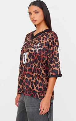 PrettyLittleThing T-Shirts*Leopard Print Football Jersey