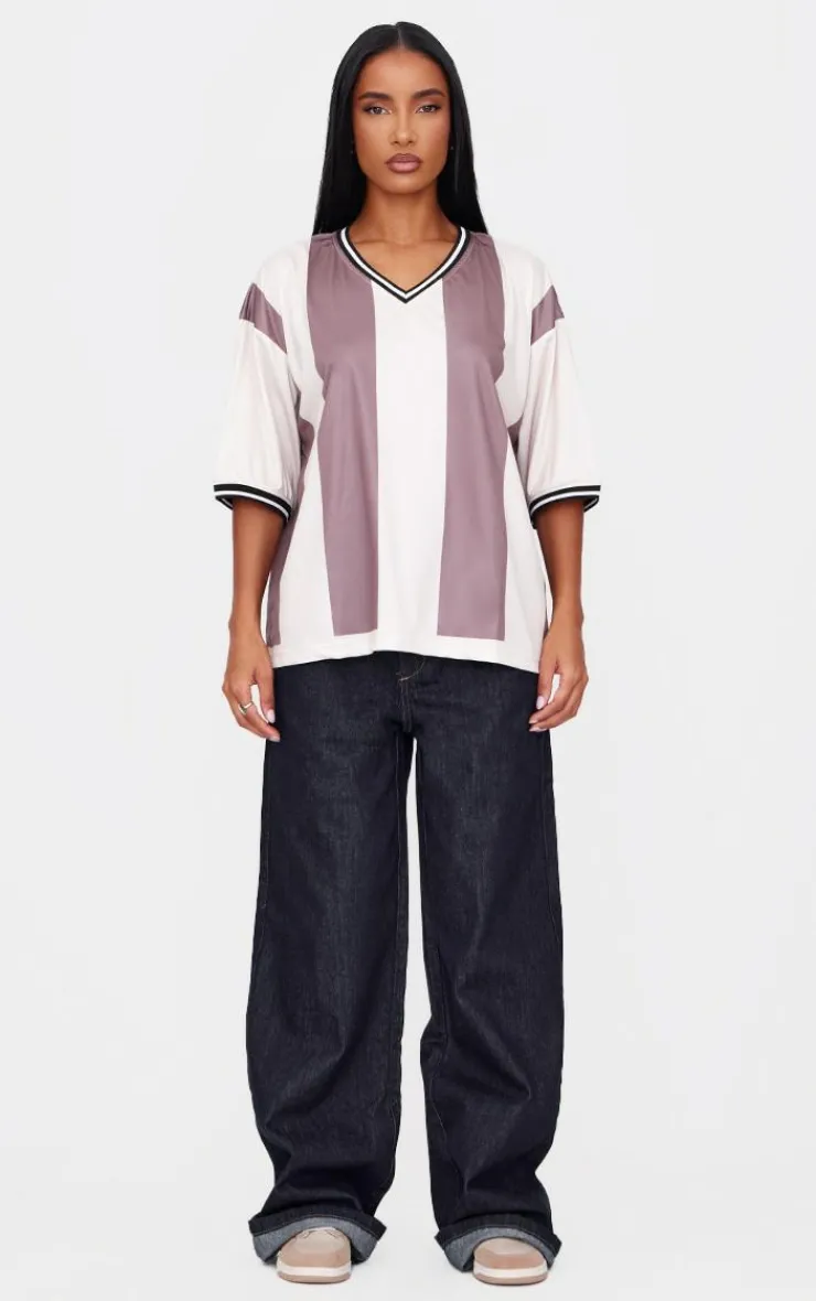 PrettyLittleThing T-Shirts*Striped V Neck Oversized Football T Shirt