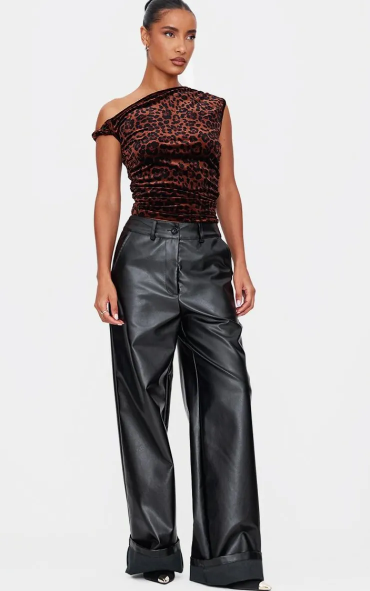 PrettyLittleThing Thanksgiving Outfits*Velvet Leopard Printed Asymmetric Shoulder Detail Long Top