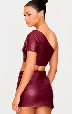 New PrettyLittleThing Faux Leather One Shoulder Asymmetric Crop Top Burgundy