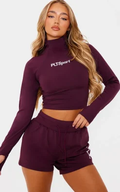PrettyLittleThing Gym Shorts*Burgundy Soft Touch Runner Shorts