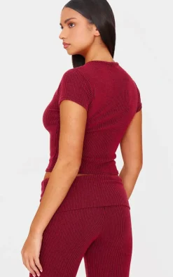 Hot PrettyLittleThing Two Tone Crinkle Rib T-shirt Burgundy