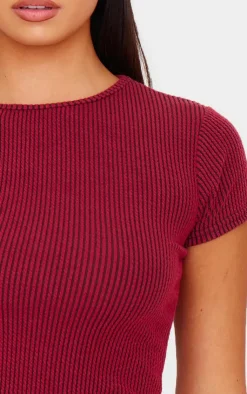 Hot PrettyLittleThing Two Tone Crinkle Rib T-shirt Burgundy
