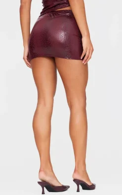 New PrettyLittleThing Wet Look Croc Printed Micro Mini Skirt Burgundy