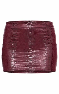 New PrettyLittleThing Wet Look Croc Printed Micro Mini Skirt Burgundy