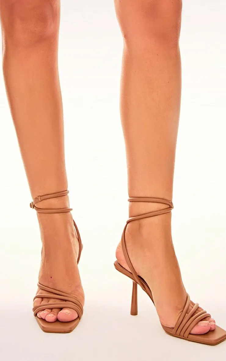 PrettyLittleThing Heeled Sandals*PU Square Toe Asymmetric Tube Strap Heeled Sandals