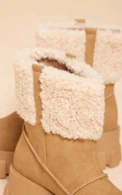 PrettyLittleThing Wide Fit Boots*Wide Fit Faux Suede Shearling Chunky Platform Ankle Boots