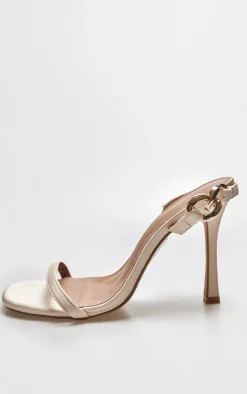 PrettyLittleThing Wide Fit Heels*Wide Fit Satin Square Toe Linked Buckle Heeled Mules