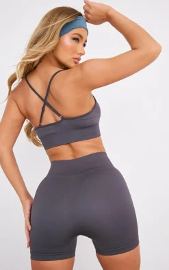 PrettyLittleThing Sports Bras*Basic Seamless Padded Sports Bra