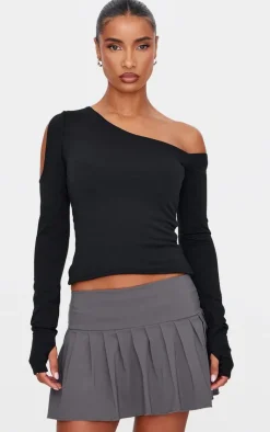PrettyLittleThing Christmas Shop*Stretch Woven Low Rise Pleated Micro Mini Skirt