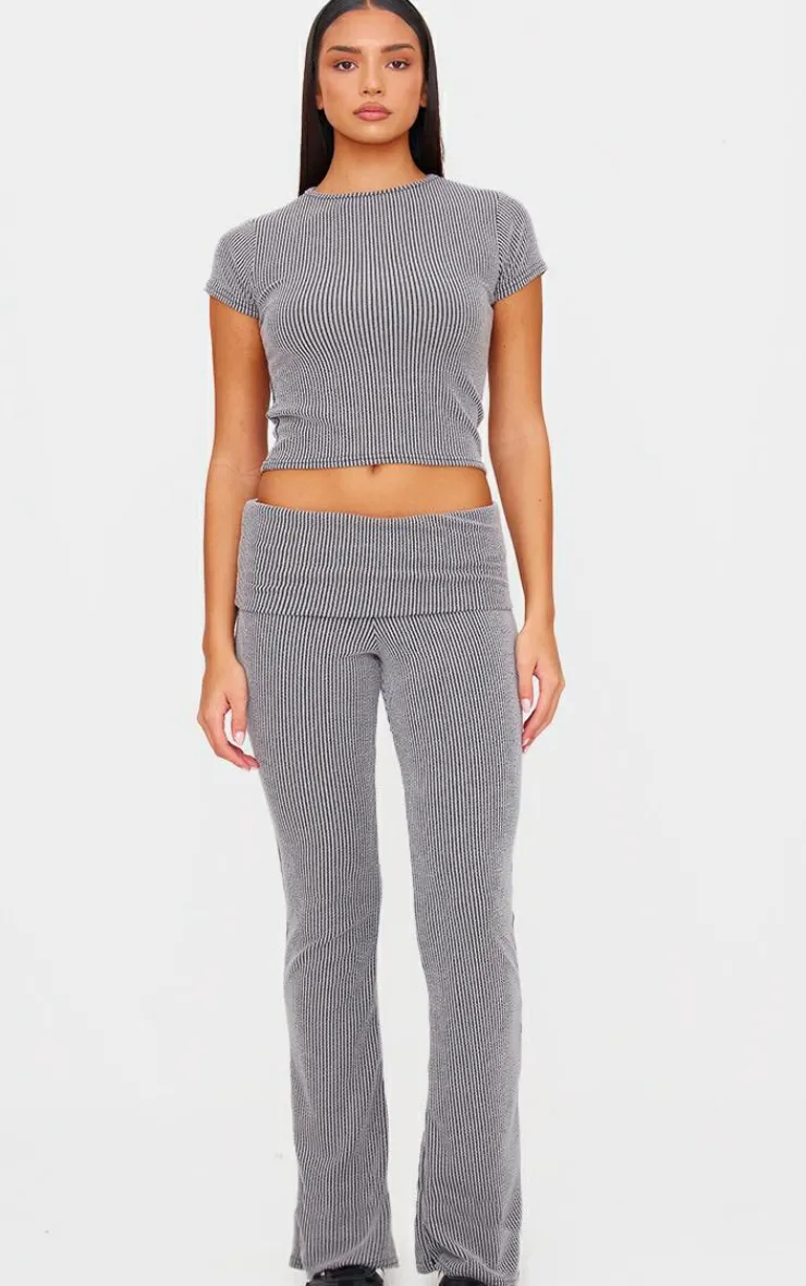 Clearance PrettyLittleThing Two Tone Crinkle Rib T-shirt Charcoal Grey