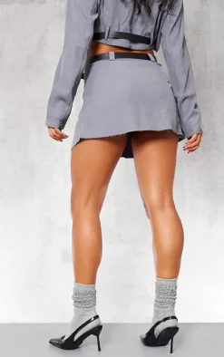 New PrettyLittleThing Tailored Belted Pleated Mid Rise Micro Mini Skirt Charcoal