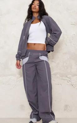 Discount PrettyLittleThing Zip Through Shell Contrast Binding Wide Leg Sweatpant Charcoal
