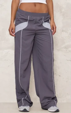 Discount PrettyLittleThing Zip Through Shell Contrast Binding Wide Leg Sweatpant Charcoal