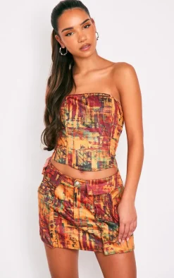 Online PrettyLittleThing Textured Printed Structured Cargo Style Mini Skirt Cherry Red