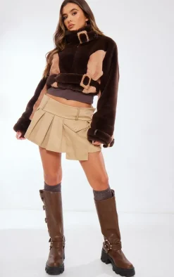 PrettyLittleThing Faux Fur Coats*Belted Collar And Hem Cropped Faux Fur Coat