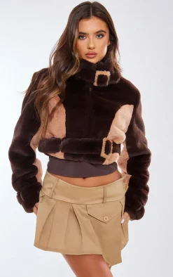 PrettyLittleThing Faux Fur Coats*Belted Collar And Hem Cropped Faux Fur Coat