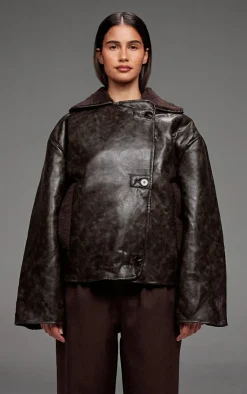 PrettyLittleThing Aviator Jackets*Chocolate Distressed Faux Leather Borg Contrast Aviator Jacket