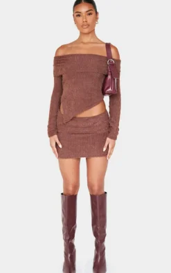 Clearance PrettyLittleThing Chocolate Fluffy Asymmetric Fold Over Bardot Top Chocolate.