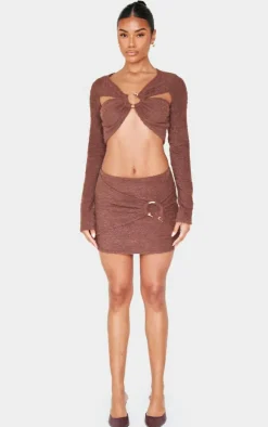 PrettyLittleThing Chocolate Fluffy Textured Trim Detail Crop Top Chocolate.