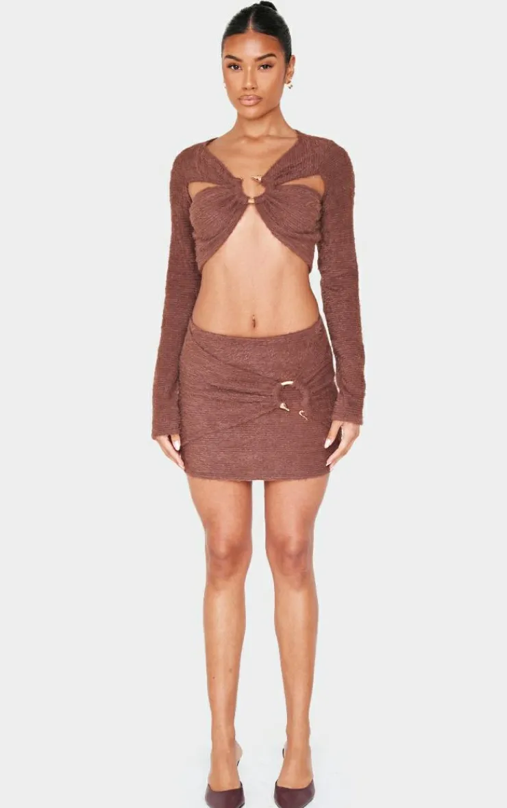PrettyLittleThing Chocolate Fluffy Textured Trim Detail Crop Top Chocolate.
