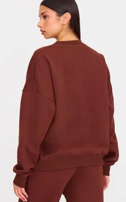 Discount PrettyLittleThing Chocolate Oversized Long Sleeve Sweatshirt Chocolate.