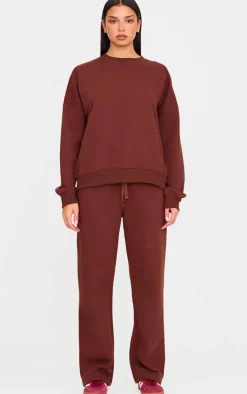 Discount PrettyLittleThing Chocolate Oversized Long Sleeve Sweatshirt Chocolate.