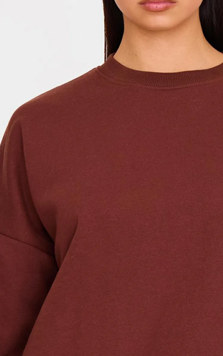 Discount PrettyLittleThing Chocolate Oversized Long Sleeve Sweatshirt Chocolate.