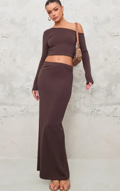 PrettyLittleThing Chocolate Premium Soft Touch Low Rise Maxi Skirt Chocolate.