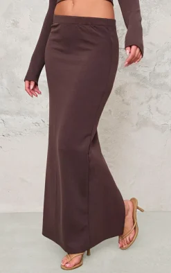 PrettyLittleThing Chocolate Premium Soft Touch Low Rise Maxi Skirt Chocolate.