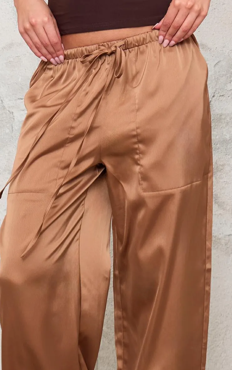PrettyLittleThing Christmas Day Outfits*Chocolate Premium Satin Low Rise Drawstring Pants