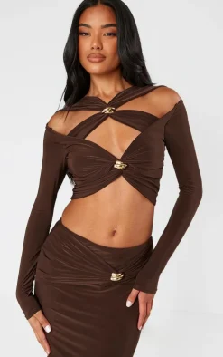 Discount PrettyLittleThing Slinky Cut Out Long Sleeve Twist Trim Crop Top Chocolate