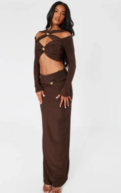 Discount PrettyLittleThing Slinky Cut Out Long Sleeve Twist Trim Crop Top Chocolate