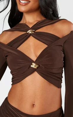 Discount PrettyLittleThing Slinky Cut Out Long Sleeve Twist Trim Crop Top Chocolate