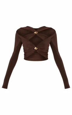Discount PrettyLittleThing Slinky Cut Out Long Sleeve Twist Trim Crop Top Chocolate