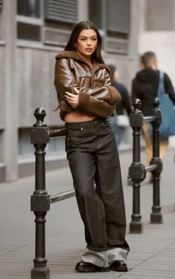 PrettyLittleThing Aviator Jackets*Chocolate Soft Faux Leather Contrast Borg Aviator Jacket