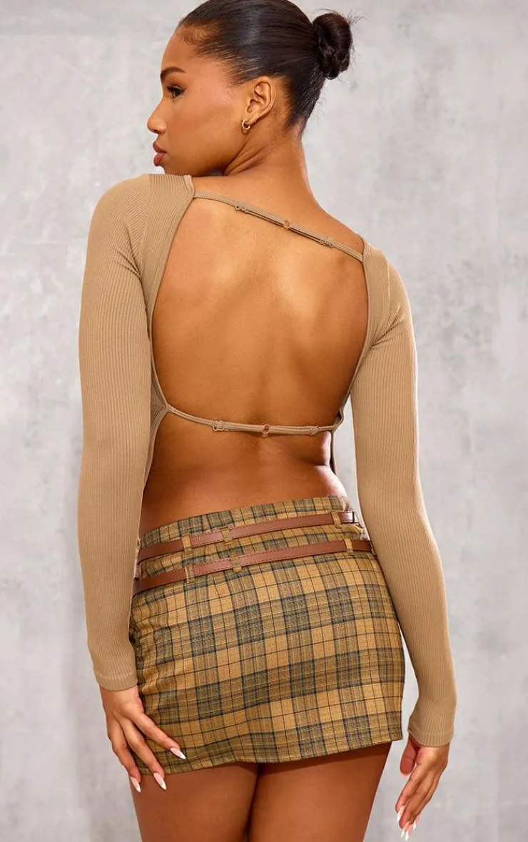 PrettyLittleThing Snatched*Snatched Rib Back Detail Long Sleeve Top