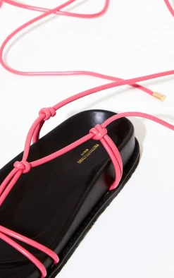 PrettyLittleThing Wide Fit Sandals*Wide Fit PU Knot Lace Up Flat Sandals
