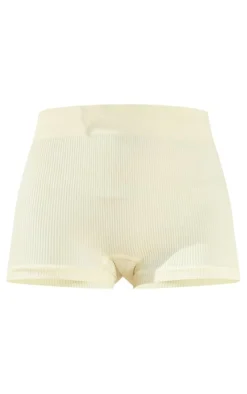 PrettyLittleThing Snatched*Basic Structured Snatched Rib Hot Pants