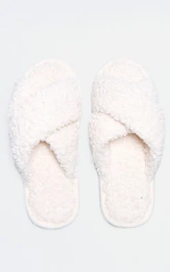 PrettyLittleThing Christmas Gifts*Borg Cross Over Slippers