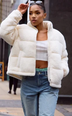 PrettyLittleThing Puffer Jackets*Borg Teddy Puffer Coat