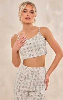 New PrettyLittleThing Boucle Strappy Scoop Neck Bralet Cream