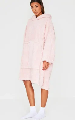 PrettyLittleThing Christmas Gifts*Bubble Textured Fleece Bath Robe