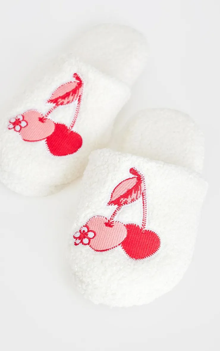PrettyLittleThing Stocking Stuffers*Cherry Applique Borg Slippers