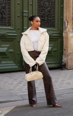 PrettyLittleThing Faux Fur Coats*Dropped Shoulder Cropped Fur Contrast Jacket
