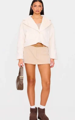 PrettyLittleThing Faux Fur Coats*Faux Fur Cropped Blazer