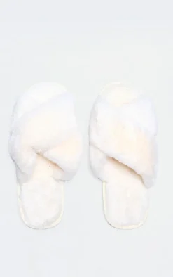 PrettyLittleThing Christmas Gifts*Faux Fur Cross Over Slippers