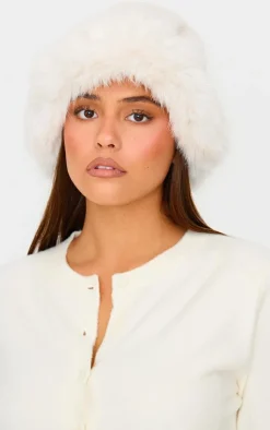 PrettyLittleThing Winter Accessories*Faux Fur Fluffy Trim Bucket Hat