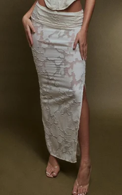 Hot PrettyLittleThing Floral Applique Low Rise Maxi Skirt Cream
